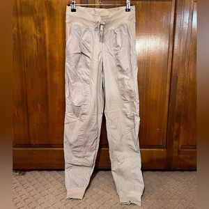 Lululemon Dance Studio Joggers Mojave Tan/Cream/Khaki
